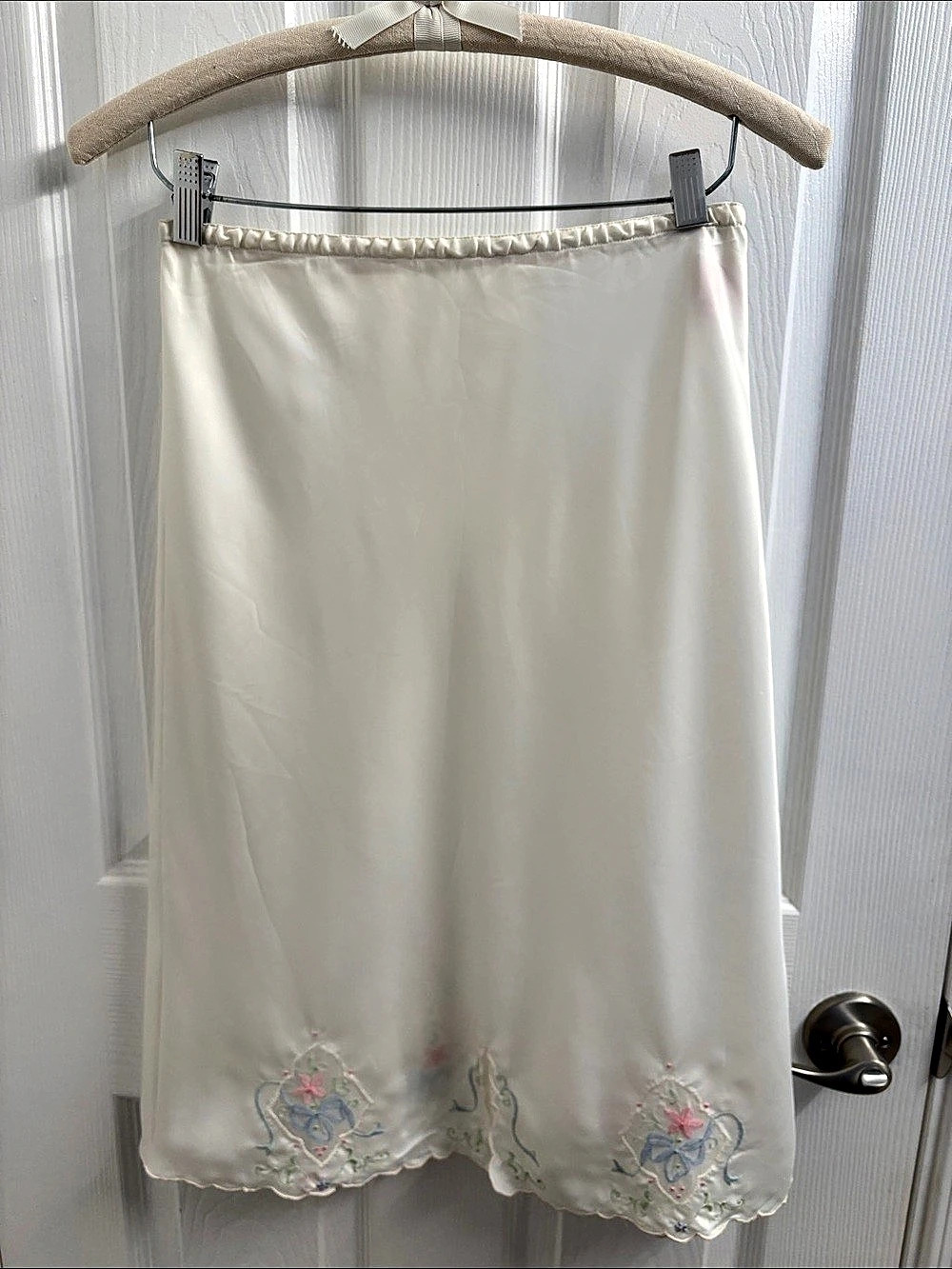 Vintage Hand-Embroidered Floral Odette Barsa half-slip Collectible Portugal
